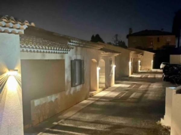 DOMAINE LOU BEL AZUR - Harmonie : photo 5 de la chambre studio avec vue sur jardin