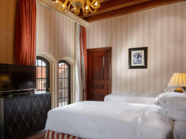 Hilton Molino Stucky Venice : photo 3 de la chambre chambre lits jumeaux