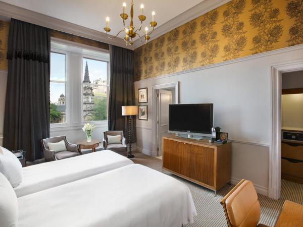 The Caledonian Edinburgh, Curio Collection by Hilton : photo 1 de la chambre chambre lits jumeaux premier - vue sur château