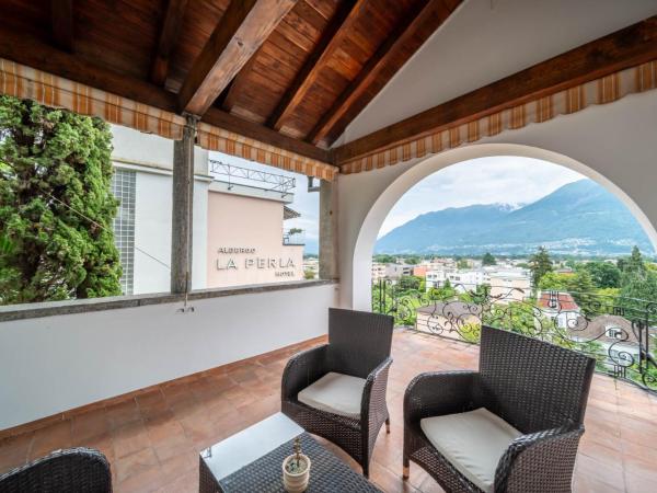 Suite Stays by Hotel La Perla : photo 7 de la chambre suite with lake view with terrace and private outdoor bathroom-villa giuliano