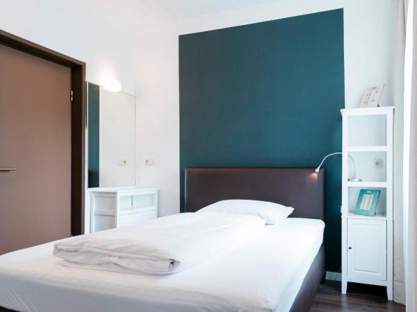 Hotel Villa Solln : photo 3 de la chambre studio avec terrasse