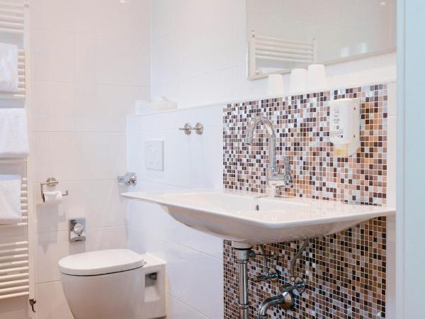 Hotel Villa Solln : photo 9 de la chambre studio avec terrasse