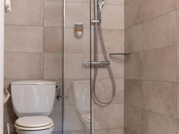 Easy Stay by Hotel La Perla : photo 9 de la chambre economy double room-easy stay