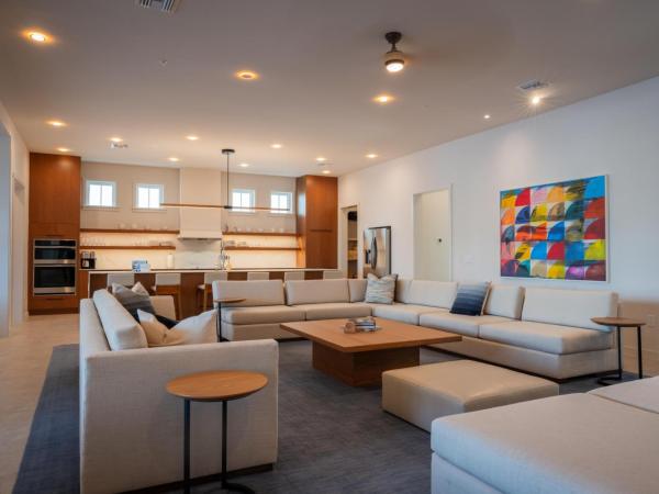 Evermore Orlando Resort : photo 2 de la chambre 6 bedroom house with media theater