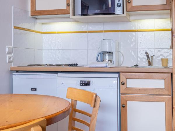 Résidence Pierre & Vacances Le Peillon : photo 3 de la chambre studio avec alcôve (4 personnes)