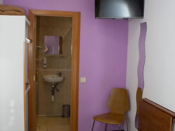 Hostal Abel Victoriano : photo 5 de la chambre chambre simple