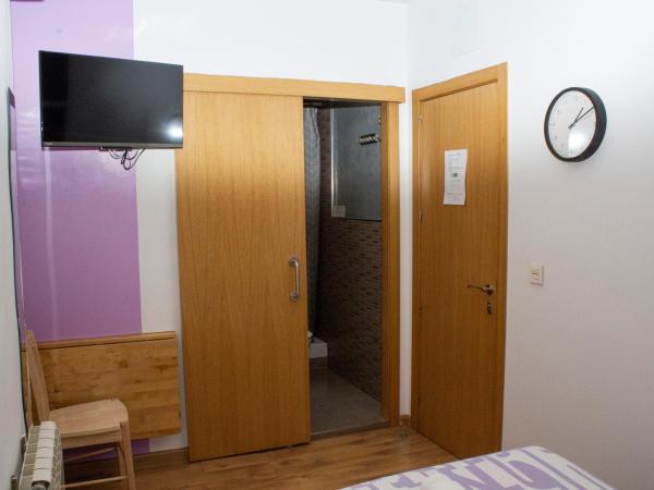 Hostal Abel Victoriano : photo 6 de la chambre chambre simple
