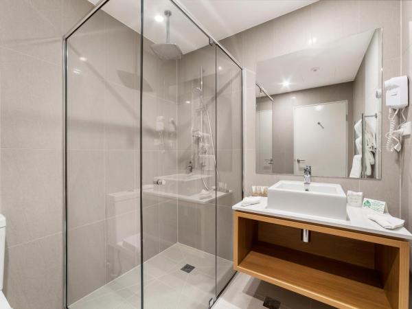 Ciloms Airport Lodge : photo 3 de la chambre chambre exécutive lit queen-size