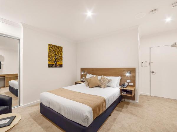 Ciloms Airport Lodge : photo 7 de la chambre chambre exécutive lit queen-size