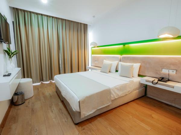 Regenesis Hotel & Spa : photo 4 de la chambre suite junior