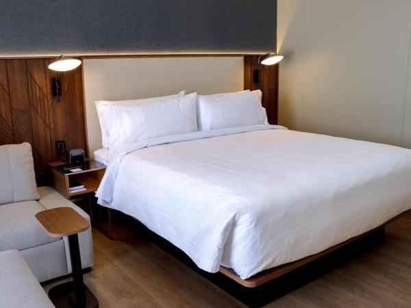 Courtyard by Marriott Puebla Las Animas : photo 2 de la chambre business deluxe, deluxe guest room, 1 king, city view