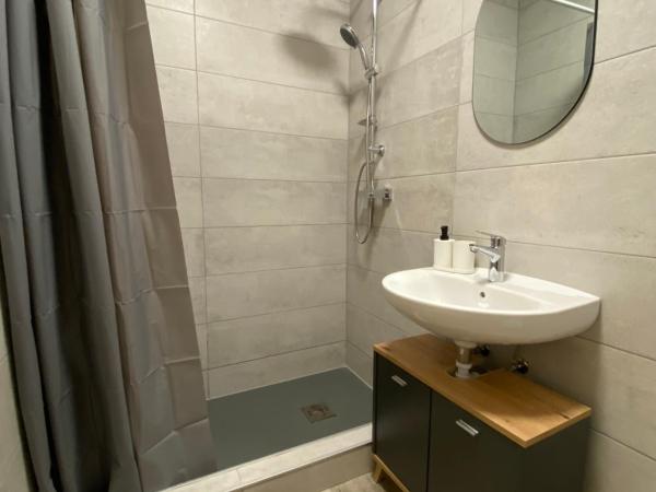 Santa Banana Apartment Alicante : photo 5 de la chambre chambre quadruple
