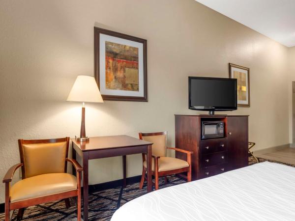 Best Western PLUS Hobby Airport Inn and Suites : photo 3 de la chambre chambre 2 lits queen-size - accessible aux personnes à mobilité réduite - non-fumeurs