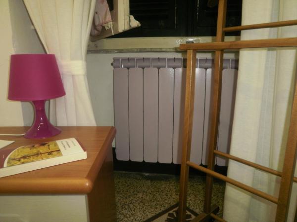 Guest House Erika : photo 8 de la chambre chambre double deluxe (2 adultes + 1 enfant)