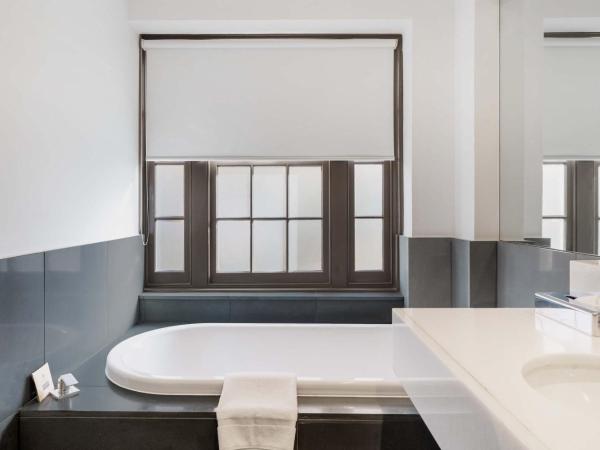 Peppers Gallery Hotel : photo 8 de la chambre peppers king room with bath