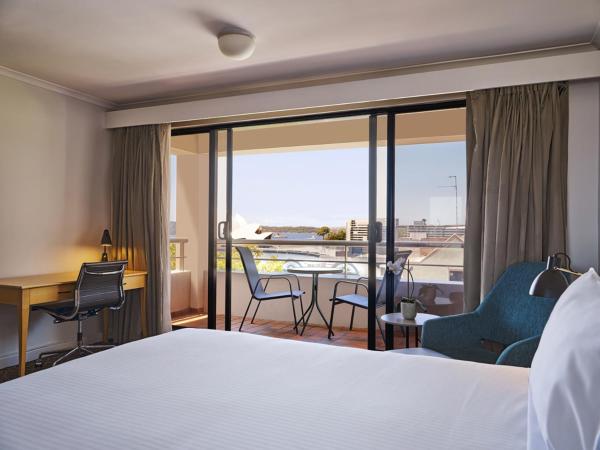 Rendezvous Hotel Sydney The Rocks : photo 5 de la chambre studio avec balcon et vue sur le port