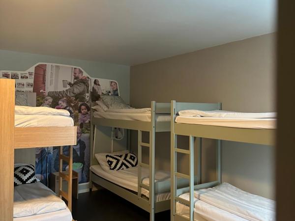 Lillehammer Stasjonen Hotel : photo 1 de la chambre large room-6 beds (bunk beds)