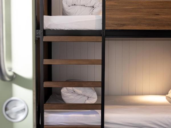 Haka House Wanaka : photo 3 de la chambre lit simple dans dortoir mixte