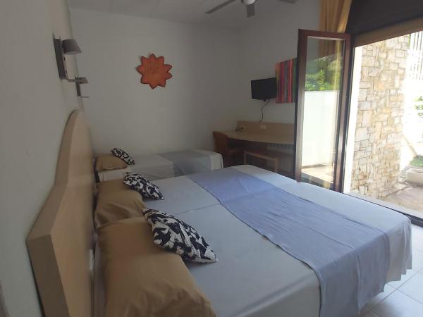 Hotel Bonsol : photo 9 de la chambre chambre triple avec terrasse