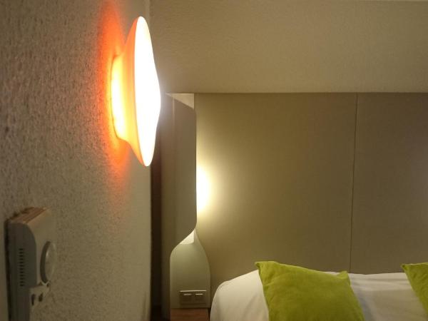 Campanile Bayonne : photo 5 de la chambre chambre double supérieure