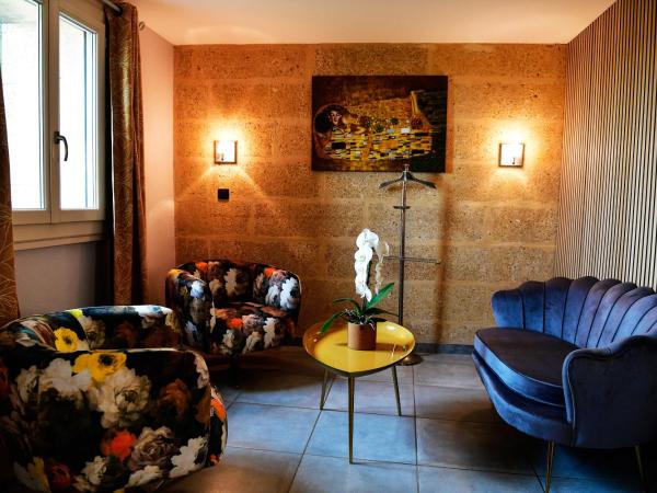 Le Mas Des Aigras - Hôtel de Charme en Provence : photo 5 de la chambre suite junior