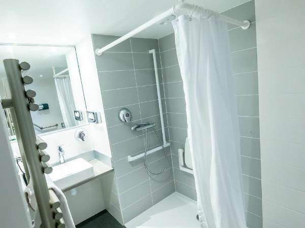 Brit Hotel Eden SPA Honfleur : photo 4 de la chambre studio supérieur