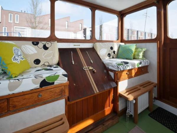 Houseboat Captain's Quarters in Harbour Amsterdam : photo 8 de la chambre appartement