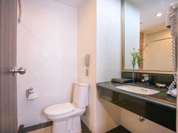 FuramaXclusive Sukhumvit : photo 7 de la chambre chambre deluxe double ou lits jumeaux