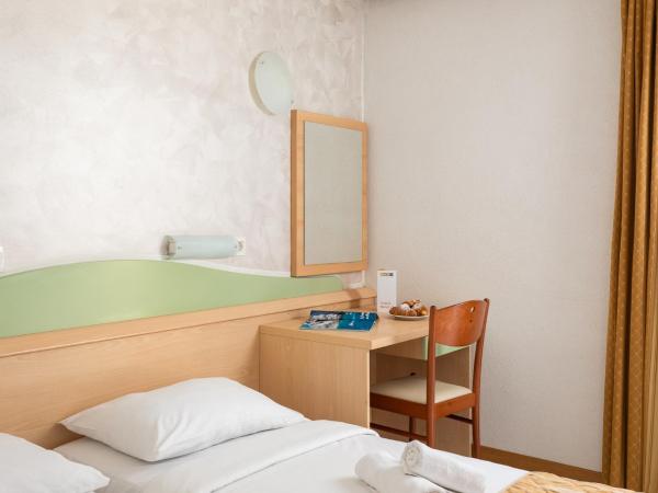 Hotel Narcis - Maslinica Hotels & Resorts : photo 5 de la chambre chambre simple Économique