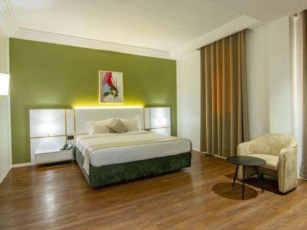 Hotel Ibn Khaldoun : photo 1 de la chambre chambre triple