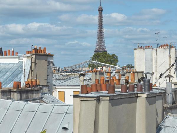 Miiro Le Grand Hôtel Cayré : photo 3 de la chambre classic room - eiffel tower view
