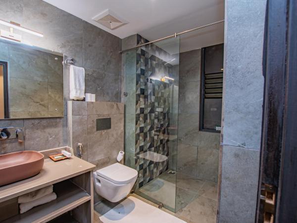 Raniban Retreat : photo 9 de la chambre lake view premium room with jacuzzi