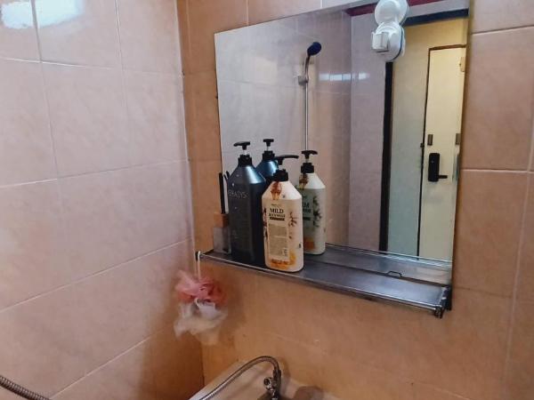 Sujeongjang Inn : photo 6 de la chambre chambre double avec salle de bains privative