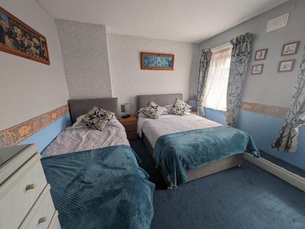 Hesketh Hotel : photo 3 de la chambre chambre familiale avec salle de bains privative