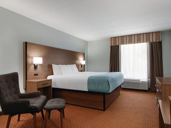 Wingate by Wyndham Louisville East : photo 8 de la chambre suite 1 chambre lit king-size - non-fumeurs