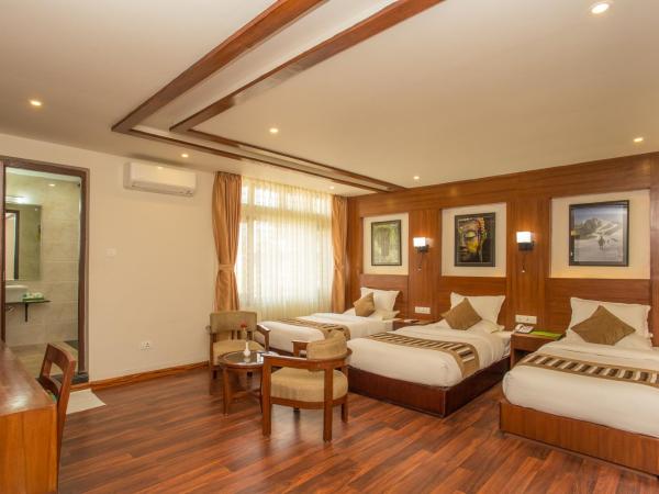 Aryatara Kathmandu Hotel : photo 3 de la chambre chambre triple de luxe - navette aéroport gratuite