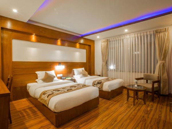 Aryatara Kathmandu Hotel : photo 7 de la chambre chambre double ou lits jumeaux de luxe avec service de navette aéroport gratuit
