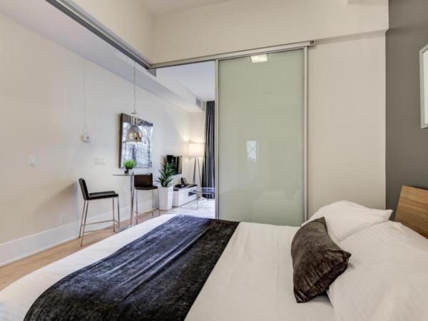 Residence Inn by Soho : photo 1 de la chambre suite avec balcon