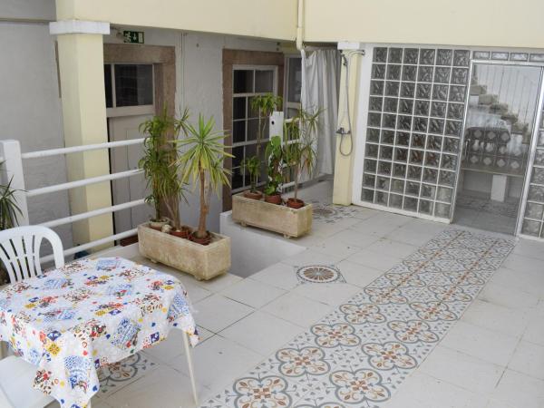 Sport Hostel Figueira da Foz : photo 4 de la chambre lit superposé dans dortoir pour femmes