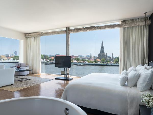Sala Rattanakosin Bangkok : photo 3 de la chambre suite wat arun - vue sur rivière