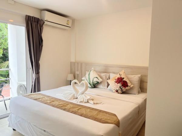 Mystays Phuket : photo 2 de la chambre chambre double avec balcon