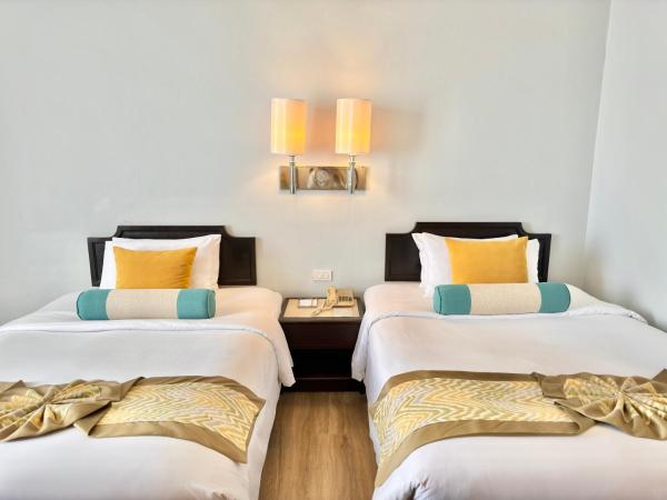 Phuket Merlin Hotel : photo 8 de la chambre chambre deluxe double ou lits jumeaux