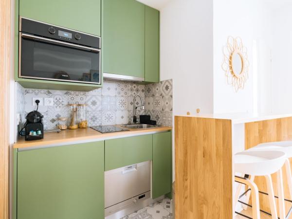 Alluring 1 bedroom Apartment 5 min to the Eiffel Tower! : photo 7 de la chambre appartement