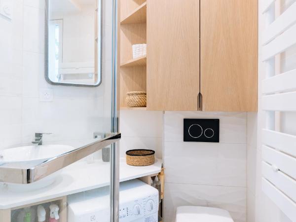 Alluring 1 bedroom Apartment 5 min to the Eiffel Tower! : photo 8 de la chambre appartement