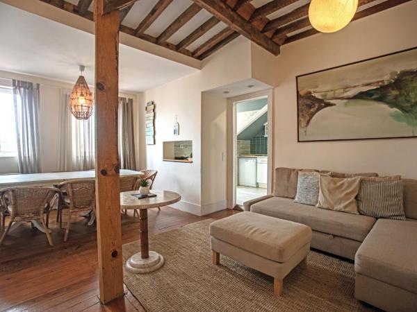 Large family flat in Campo de Ourique : photo 10 de la chambre appartement