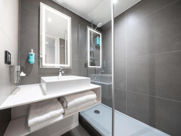 Novotel Suites Montpellier Antigone : photo 2 de la chambre chambre double supérieure - non-fumeurs