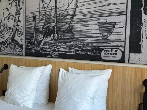 Comic Art Hotel : photo 6 de la chambre chambre double standard - vue sur canal