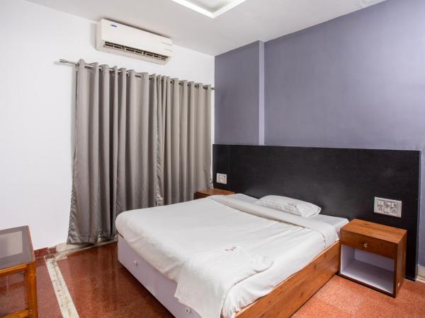 Stayz Inn Mylapore near light house : photo 1 de la chambre chambre double deluxe