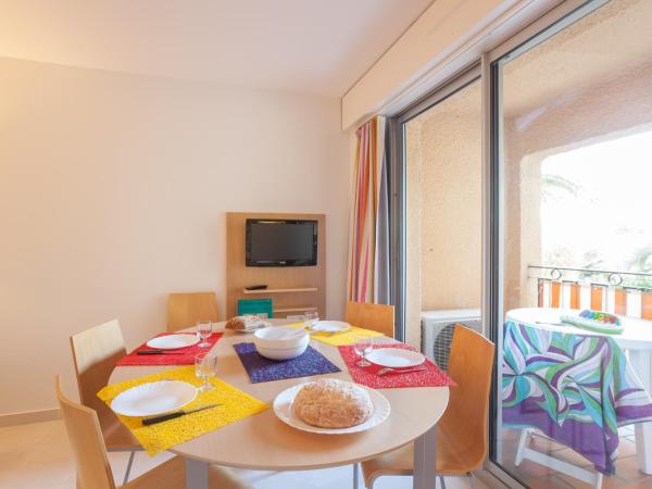 Pierre et Vacances Résidence Amandine : photo 4 de la chambre studio with balcony (5 people)