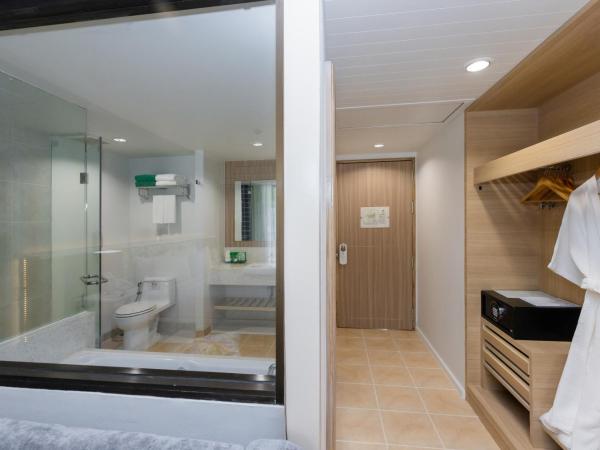 The Briza Beach Resort, Khao Lak SHA Extra Plus : photo 7 de la chambre jardin de luxe